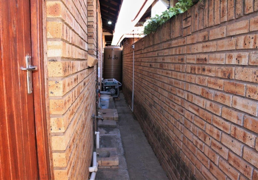 3 Bedroom Property for Sale in Hillcrest Northern Cape